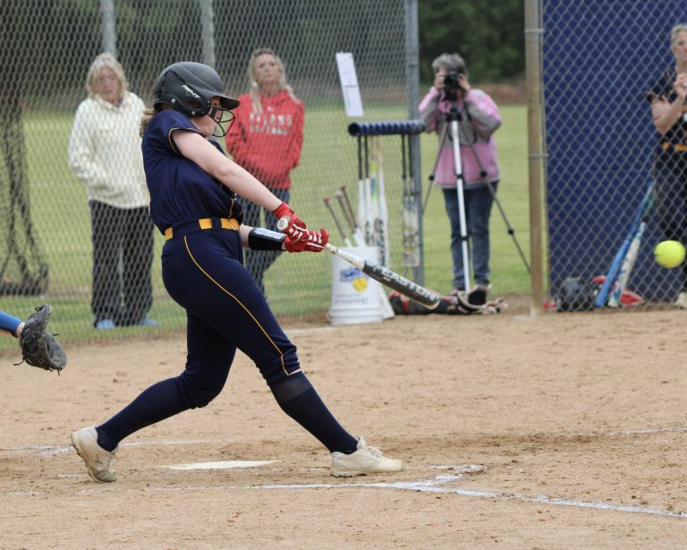 Ponies Softball Team  Shuts Out Yellow Jackets